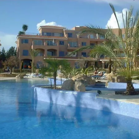 Appartamento H&o Limnaria Elegance Pool View Paphos