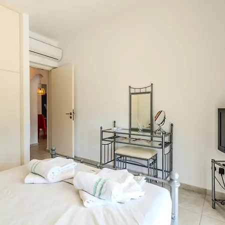 H&o Limnaria Elegance Pool View