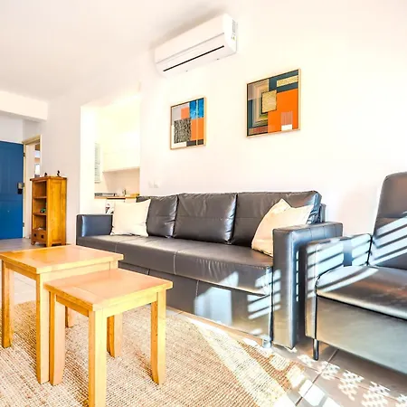 H&o Limnaria Elegance Pool View Apartment Paphos