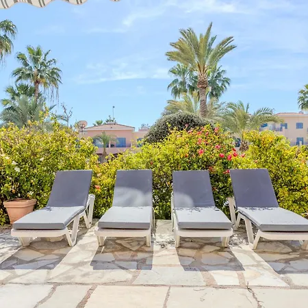 H&o Limnaria Elegance Pool View Daire Pafos