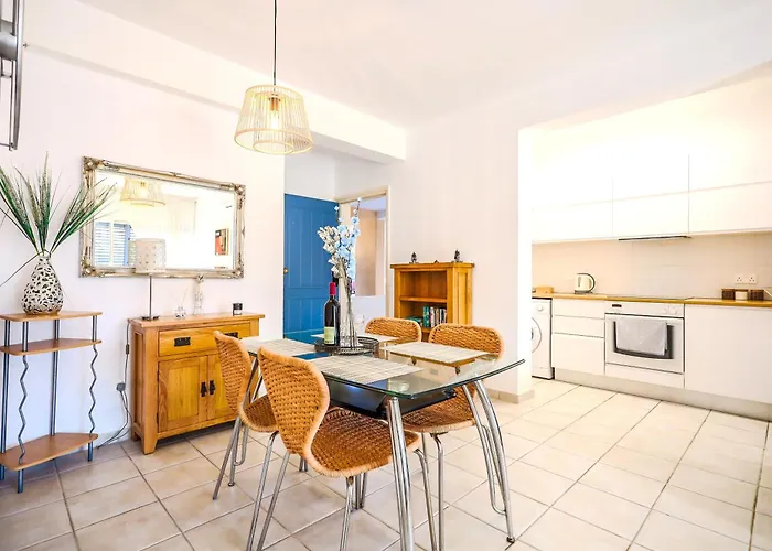 H&o Limnaria Elegance Pool View 아파트