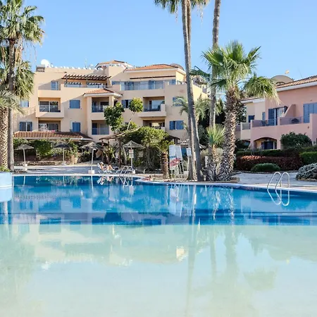 H&o Limnaria Elegance Pool View Apartment