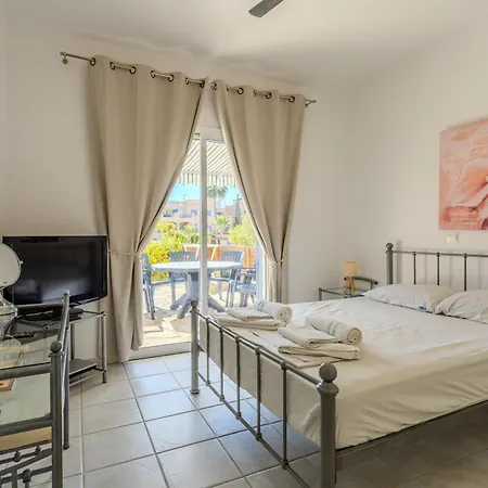 H&o Limnaria Elegance Pool View Apartment *